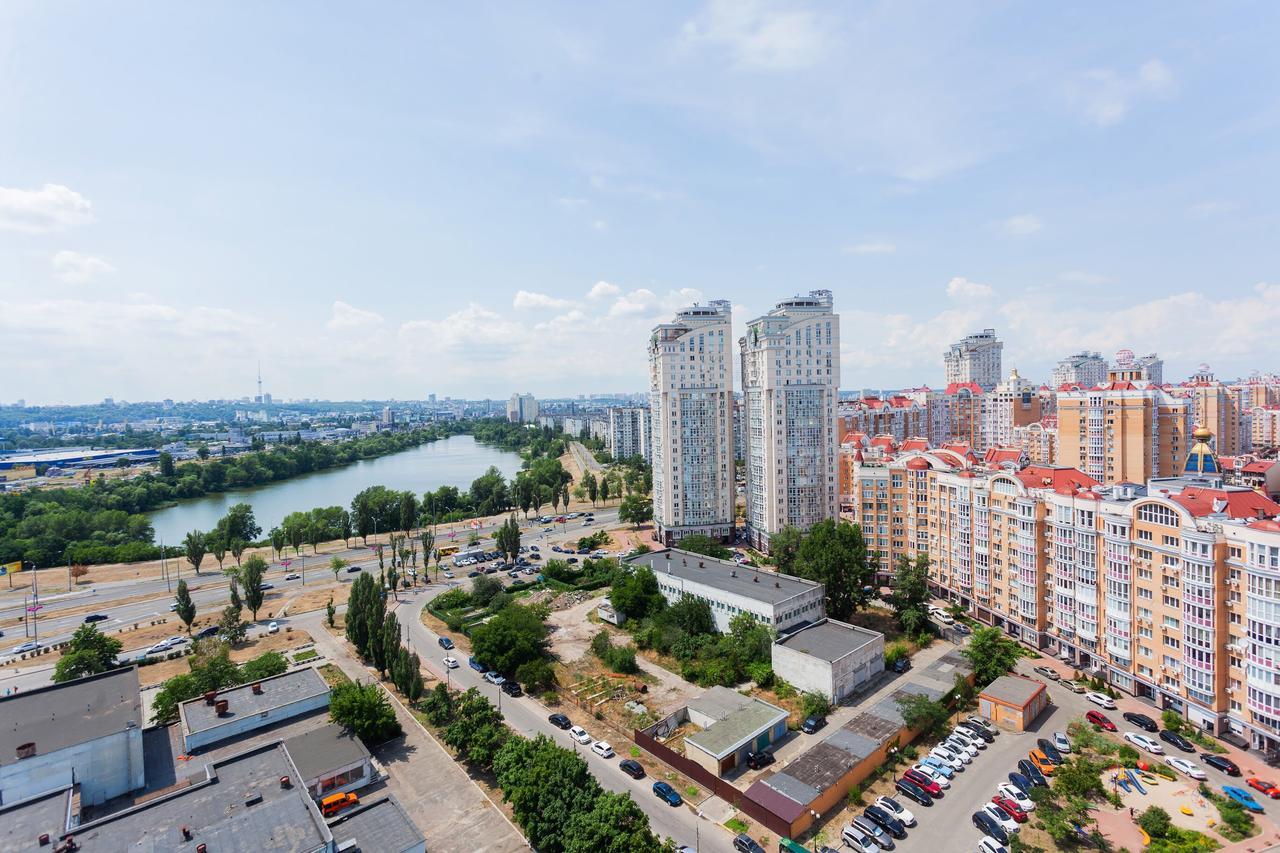 Stylish Views Apartments In The Parasol. Parus .Obolonskaya Embankment Kiev Eksteriør billede